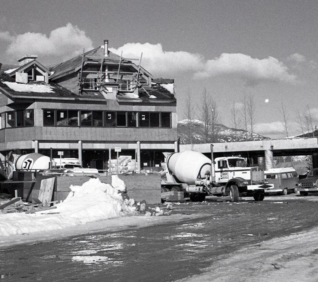 Blackcomb Lodge Whistler Exterior photo